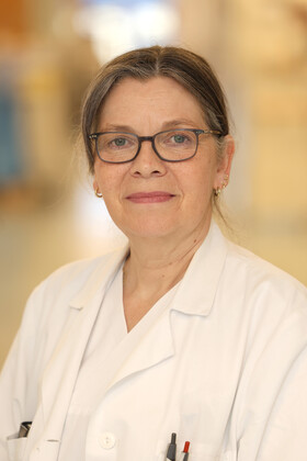 Porträtfoto von Dr. Bütow