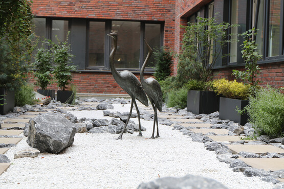 Blick in den gestalteten Innenhof