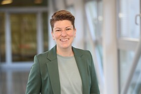 Porträtaufnahme von Angela Schweitzer